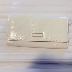 FULL SIZED WALLET | FAUX ALLIGATOR SKIN| BNWT’S